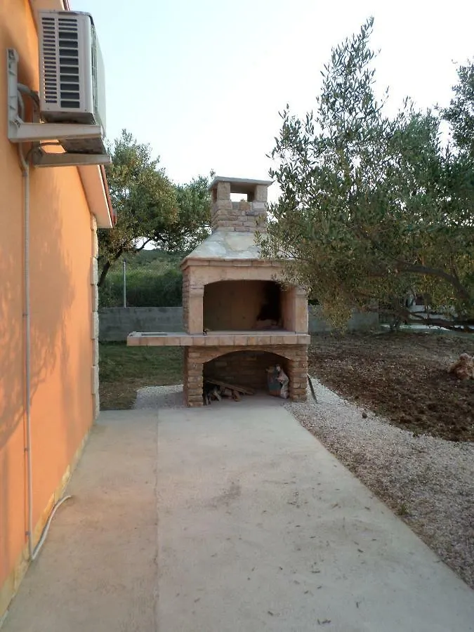 House Ante Villa Mrljane Tatil Evi